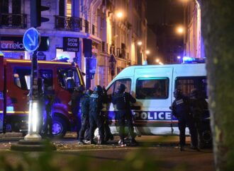 Eliseo, allarme attentati: 7 mila soldati schierati dopo l’attentato ad Arras