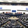 Europarlamento, “il diritto all’aborto sia sancito nella Carta dei diritti dell’Ue”
