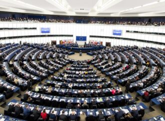 Ue, Intelligenza artificiale: via libera dal Parlamento al regolamento