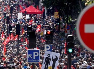 Francia, riforma delle pensioni: Sciopero, il trasporto ferroviario ancora in tilt