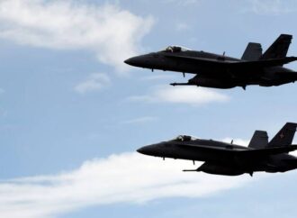Raf, Jet Russia vicino spazio Nato, aerei militari Gb in volo