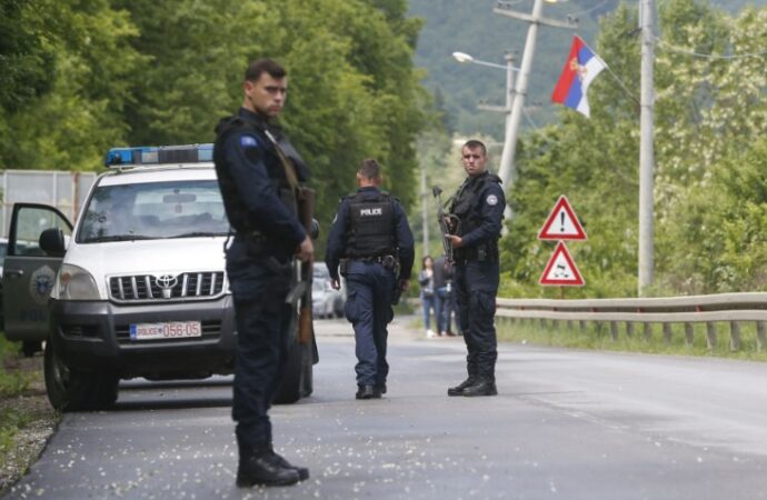 Kosovo, riapre confine con la Serbia, col rinvio della scelta su targhe e documenti