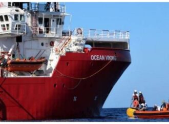 Migranti, SOS Méditerranée chiede aiuto a Francia, Spagna e Grecia per lo sbarco di 234 persone