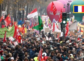 Francia, riforma delle pensioni: in arrivo scioperi a oltranza