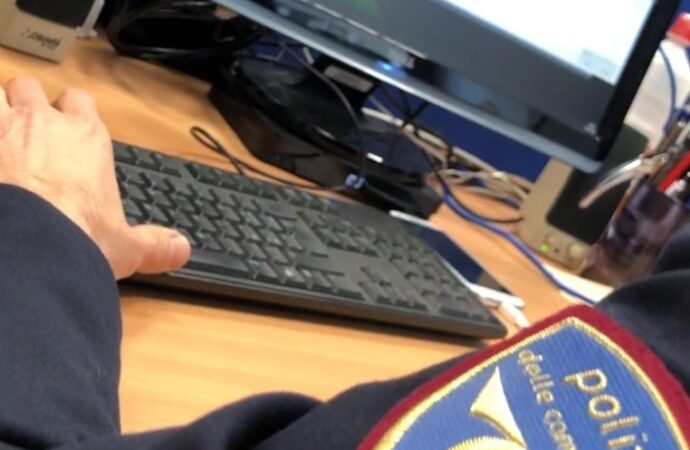 Polizia Postale: Black Friday, è allarme truffe sul web