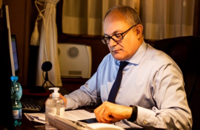 Gualtieri: “Su cig ritardi inaccettabili”, procedura cambiata