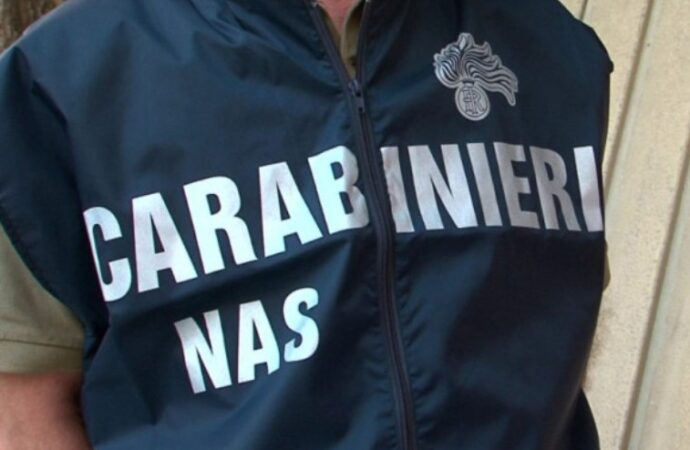 Italia, controlli Nas nelle mense scolastiche: una su tre irregolare