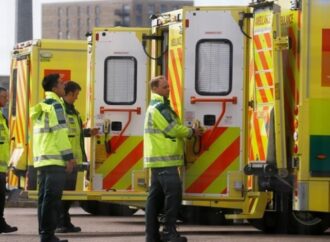 Gb, sciopero infermieri e addetti ambulanze paralizza gli ospedali britannici
