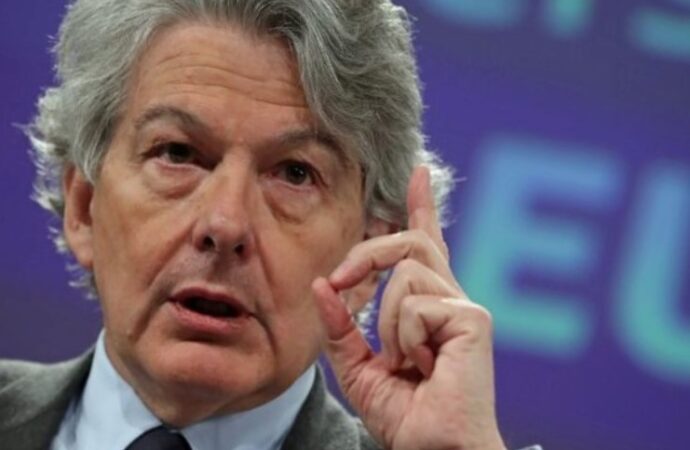 Ue, Breton: attacca Twitter, non segue il codice contro la disinformazione