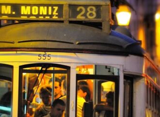Portogallo: via altre restrizioni, aperti bar e ristoranti