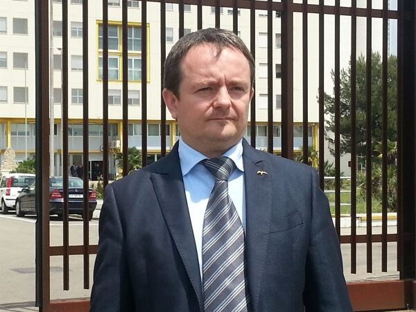 Di Giacomo (S.PP.): altro che carcere per i clienti di prostitute, il sovraffollamento è al 107%