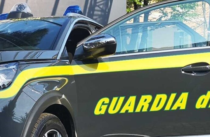 Sicilia, Gdf sequestra 2 tonnellate di cocaina in mare: valgono 400 milioni