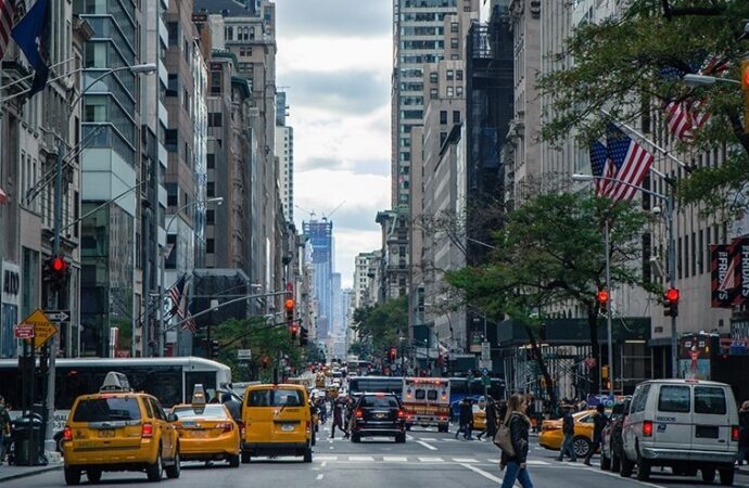 New York, Sindaco: “100 dollari a chi fa il richiamo entro fine anno”