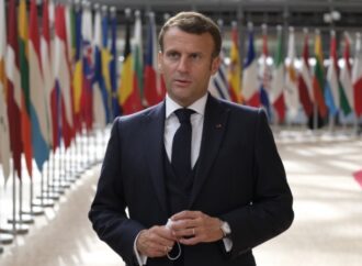 Macron: ”Stiamo entrando in una crisi alimentare senza precedenti”