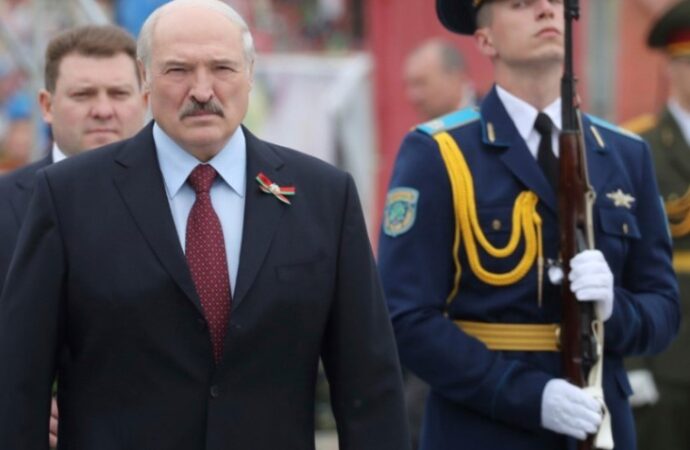 Bielorussia, “da Putin via libera a uso armi nucleari in caso guerra”