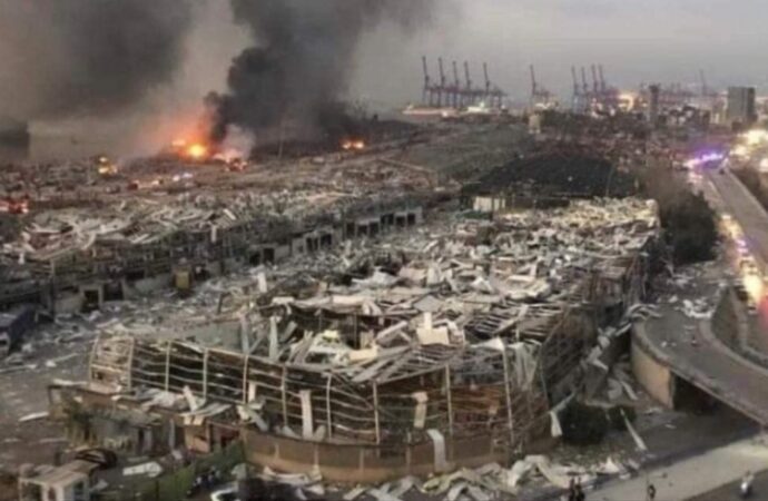 Libano: giudice accusa Diab ed ex ministri di negligenza per l’esplosione del porto di Beirut