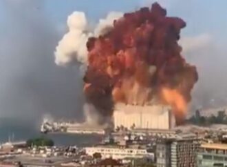 Libano: forte esplosione nella zona del porto di Beirut, centinaia di feriti