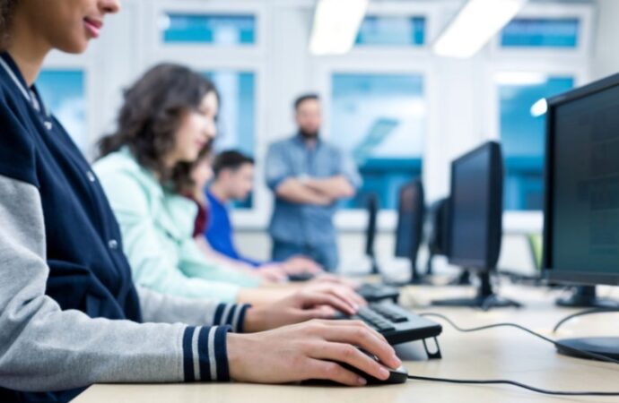Belgio, riforma del mercato: verso 4 giorni di lavoro a settimana