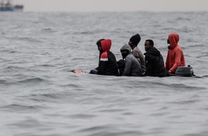 Migranti, salvate 28 persone tra cui un bambino di 9 mesi