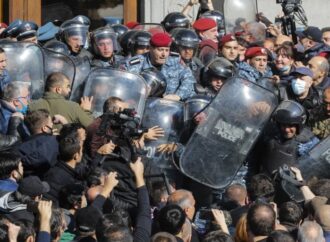 Armenia: proteste contro l’accordo del Nagorno-Karabakh