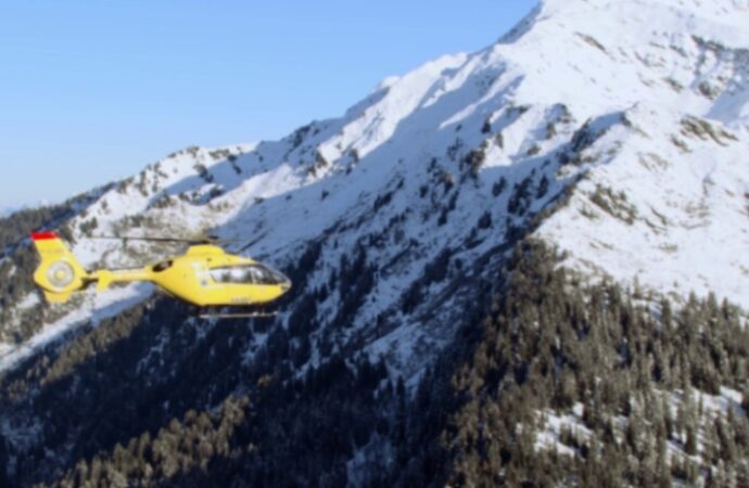 Austria, dieci persone sepolte da una valanga