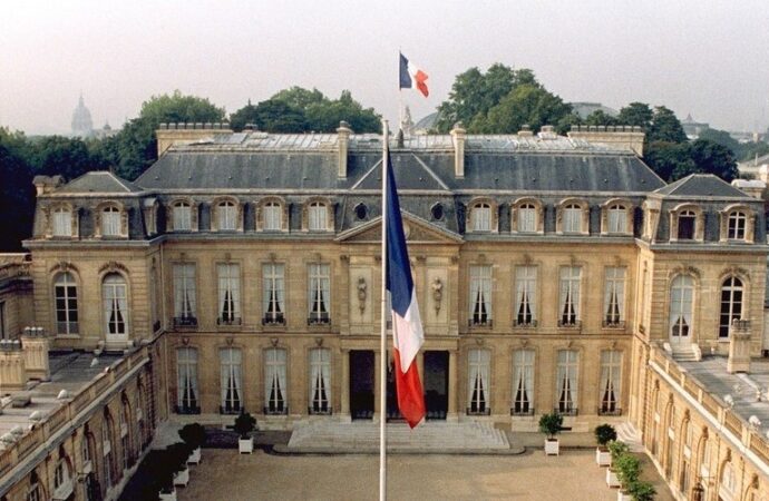 Francia, Tutti i poteri del presidente… e i contropoteri per tenerli a freno