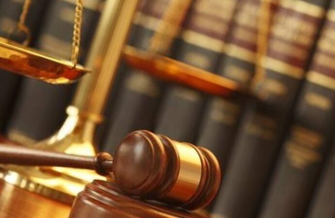 Tar Lazio: lavoratore no vax sospeso, stipendio va restituito