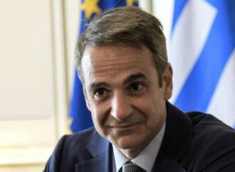 Grecia, Mitsotakis: vaccinazione obbligatoria per case di cura e operatori sanitari