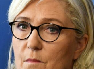 Francia, un rapporto del Parlamento mostra legami speciali dell’estrema destra con la Russia