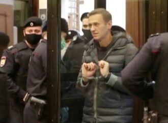 Russia: Navalny nel tunnel della giustizia moscovita