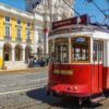 Lisbona, stop alle mascherine negli ospedali e nelle case di cura