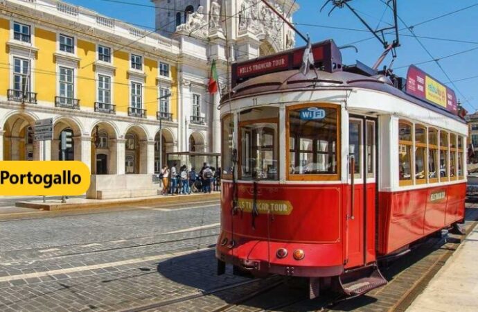 Lisbona, stop alle mascherine negli ospedali e nelle case di cura