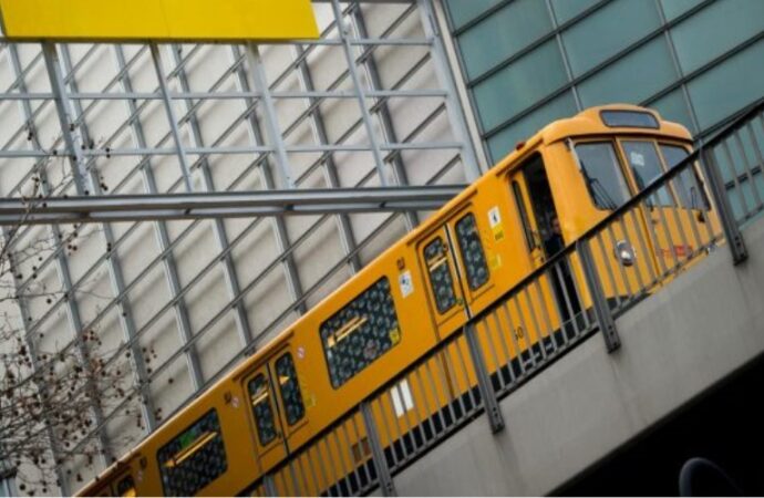 Germania, biglietto supereconomico per il trasporto pubblico locale e sconti benzina e diesel