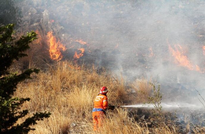 Europa, fiamme in calo tranne che in Slovenia, temporali in Gb