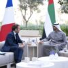 Macron negli Emirati Arabi Uniti, la Francia vende 80 caccia Rafale