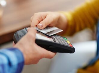 Italia: Pagamenti con bancomat e carte, multe in arrivo per chi non usa Pos