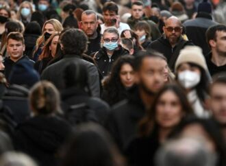 Italia, contagi e ricoveri in calo: 4 Regioni tornano in zona gialla