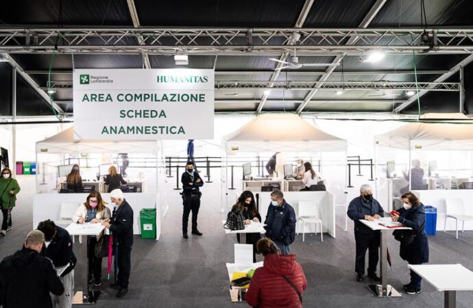 Italia: multe agli over 50 non vaccinati, il governo chiarisce