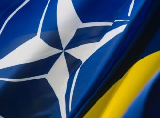 Ucraina: la NATO ritira il suo staff da Kiev