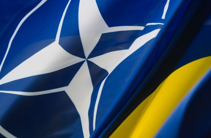 Ucraina: la NATO ritira il suo staff da Kiev