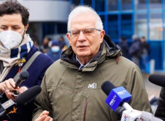 Ucraina: Borrell, Ue resta impegnata nel 2024 a fornire aiuti militari