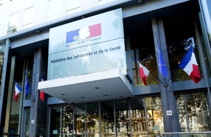 Francia, il Ministero della Salute pubblica il calendario vaccinazioni 2022