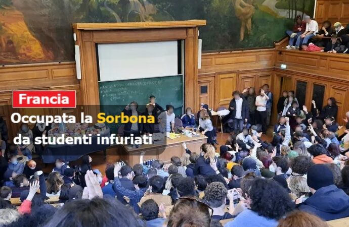 Francia, occupata la Sorbona da studenti infuriati dal 1° turno delle presidenziali