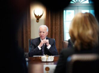 Usa, Biden bacchetta l’intelligence: “Basta fughe di notizie”