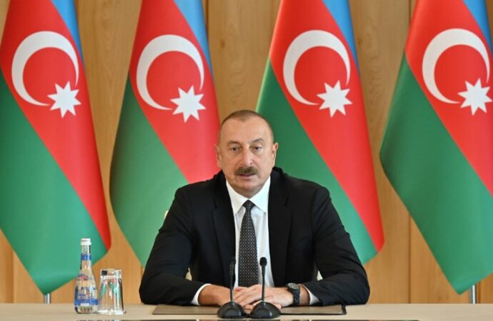 Azerbaigian: Aliyev, firma di importante documento con UE nel settore energetico