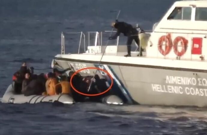 Turchia, guardia costiera salva migranti irregolari respinti dalla Grecia