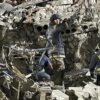 Donetsk, bombardamento russo : 6 morti e 30 persone tra le macerie