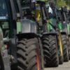 Olanda: gli agricoltori continuano a scaricare concime sulle strade