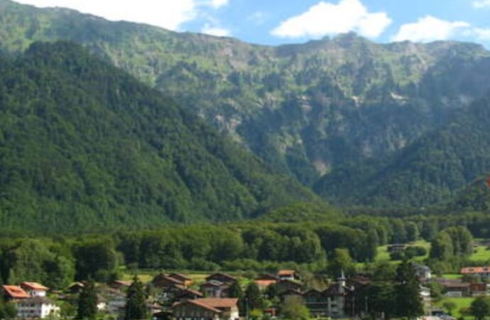 Svizzera, 14enne italiano morto in un incidente in montagna