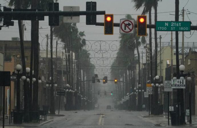 Stati Uniti, l’uragano Ian Florida: “Tempesta catastrofica”